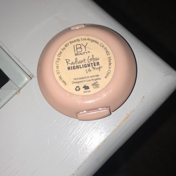 IBY Radiant Glow Highlighter - Picture 3 of 3